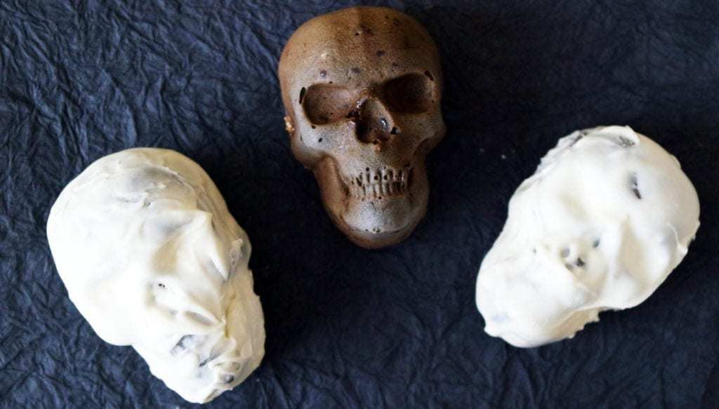 Spooky Skull Cakes