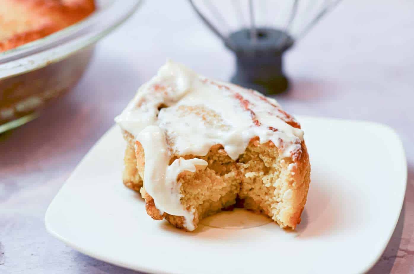 Keto cinnamon roll