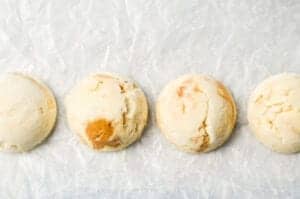 horizontal line ups of cheesecake fat bombs