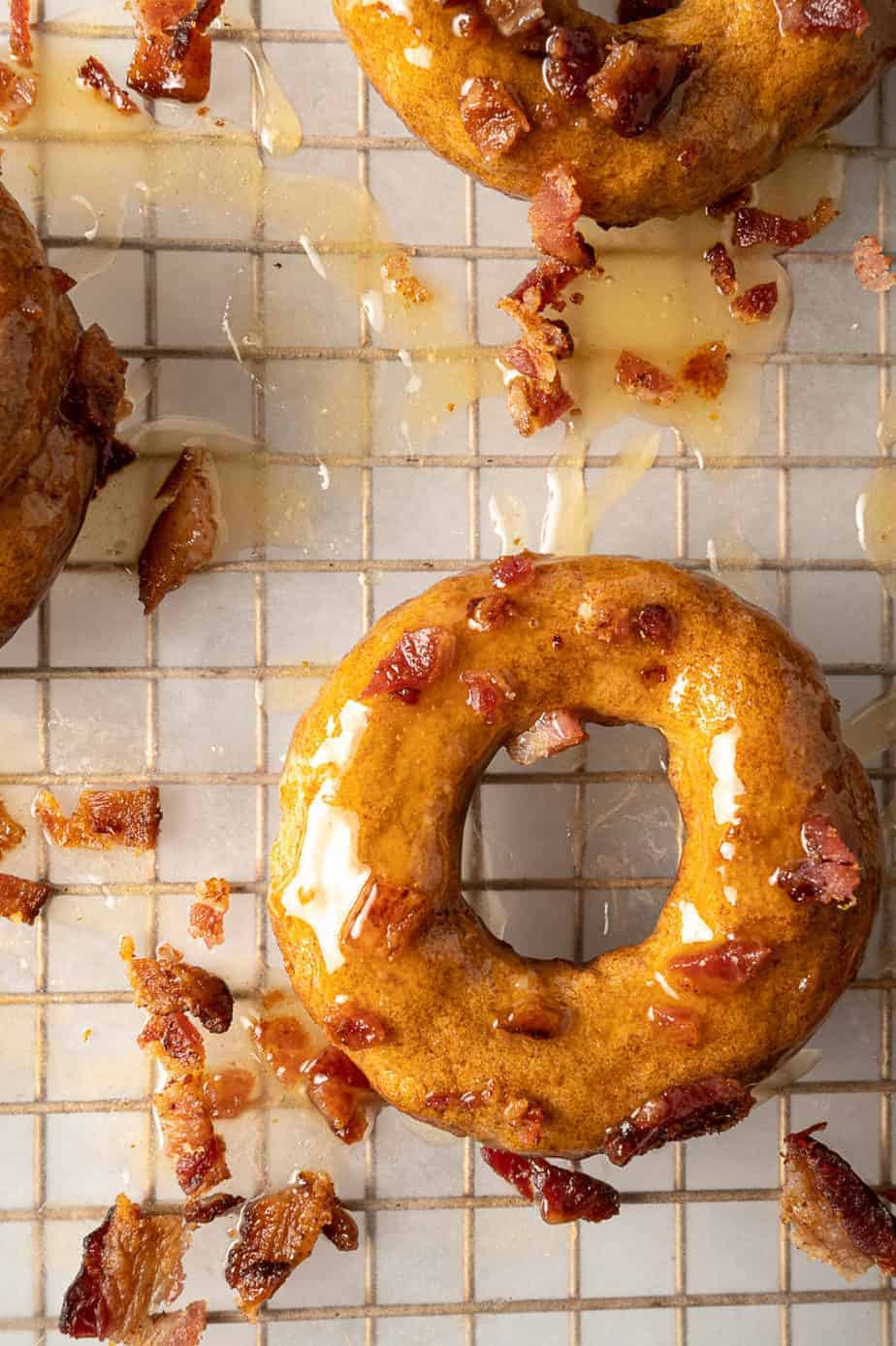 Maple bacon donuts (keto + low carb friendly) » Hangry Woman®