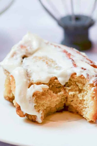 Keto cinnamon roll